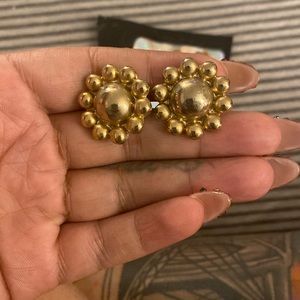 Sarah Coventry clip on vintage earrings